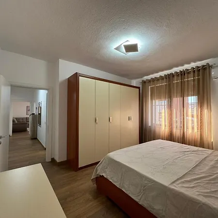 Sunrise Apartament Appartement Tirana